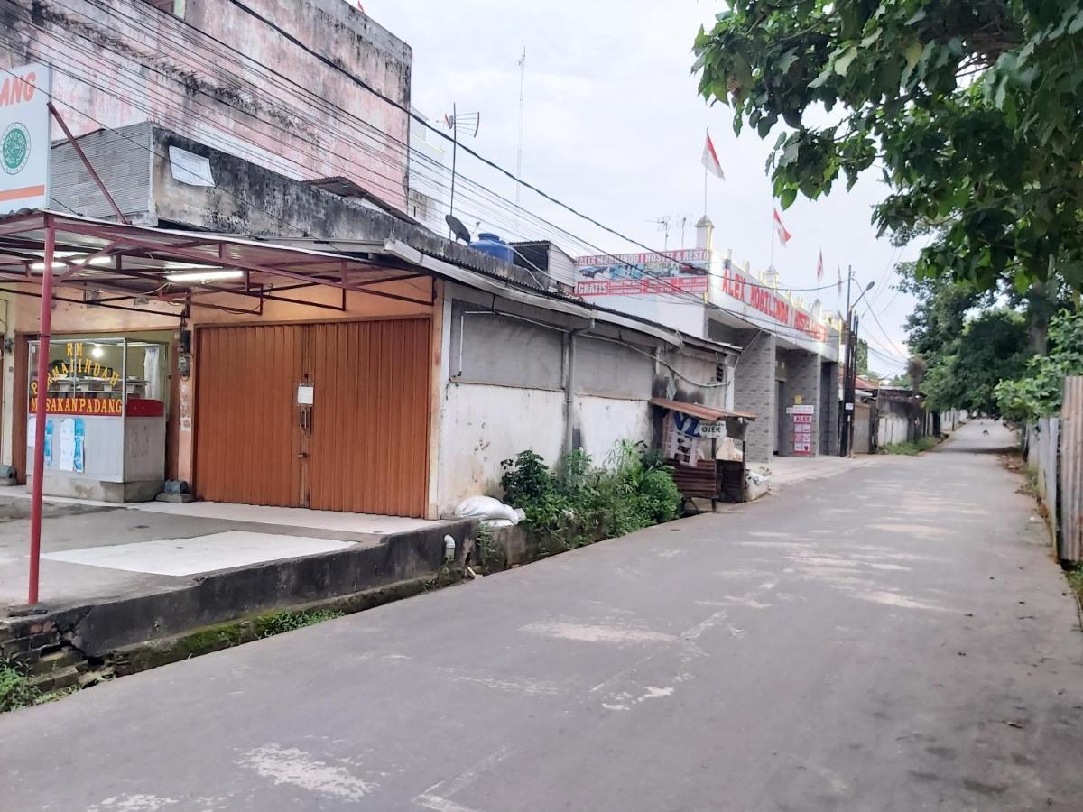 巨港 亚历克斯2号青年旅馆酒店 外观 照片